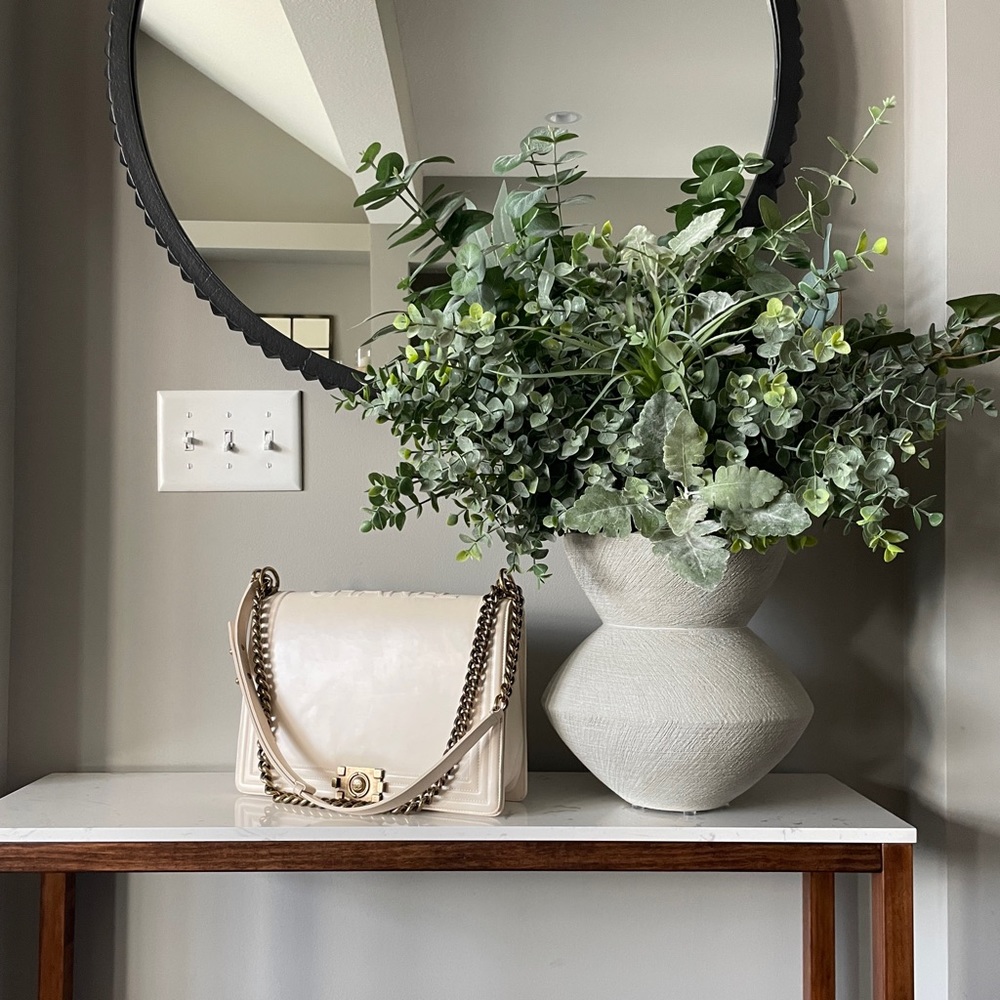 CHANEL Le Boy Ivory